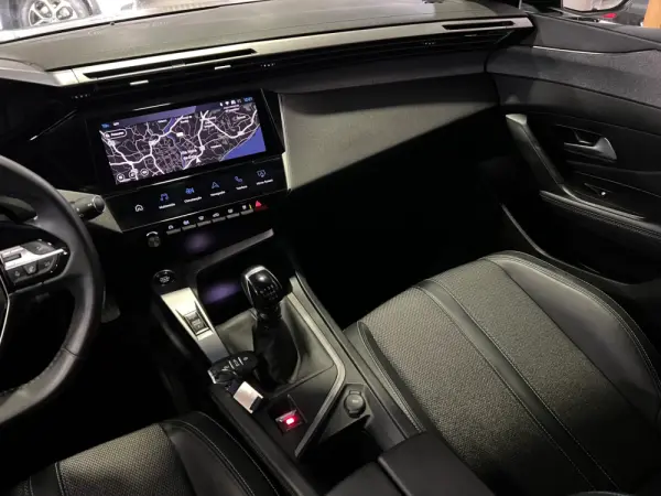 Peugeot 308 1.2 PureTech Allure Pack 22