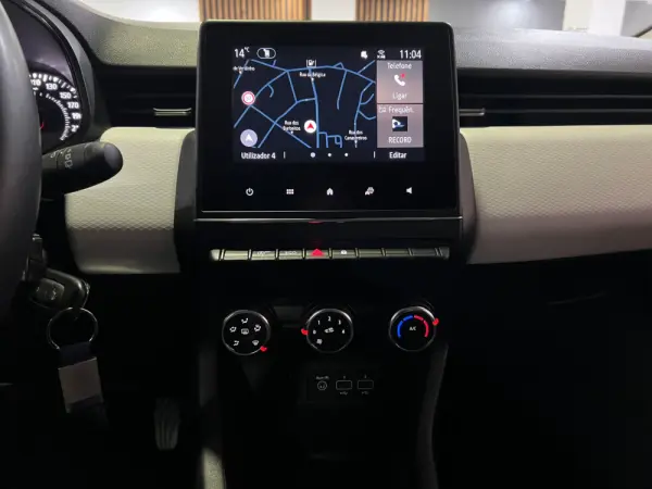 Renault Clio 1.0 TCe Limited 19