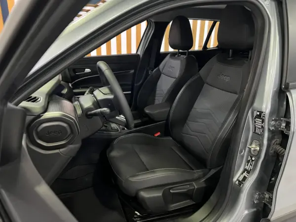 Jeep Avenger 1.2 GSE T3 Altitude 11