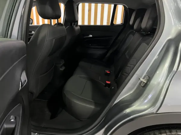 Jeep Avenger 1.2 GSE T3 Altitude 12