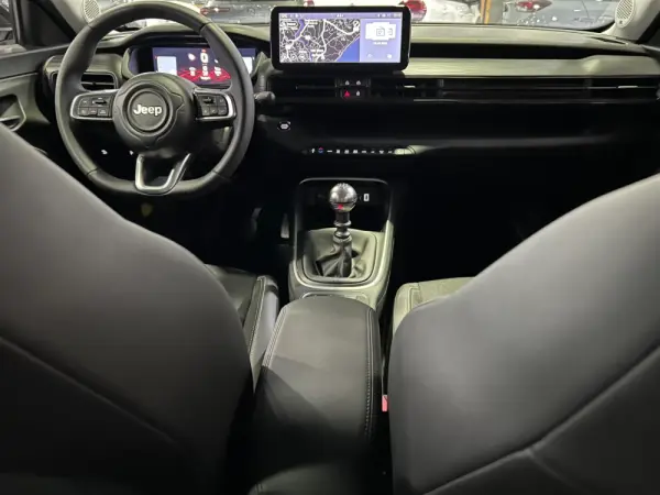 Jeep Avenger 1.2 GSE T3 Altitude 13