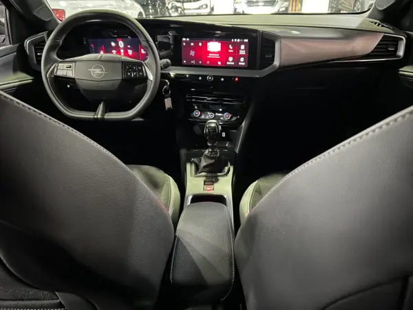 Opel Mokka 1.2 T GS 16