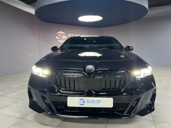 BMW 530 e Pack Desportivo M 2