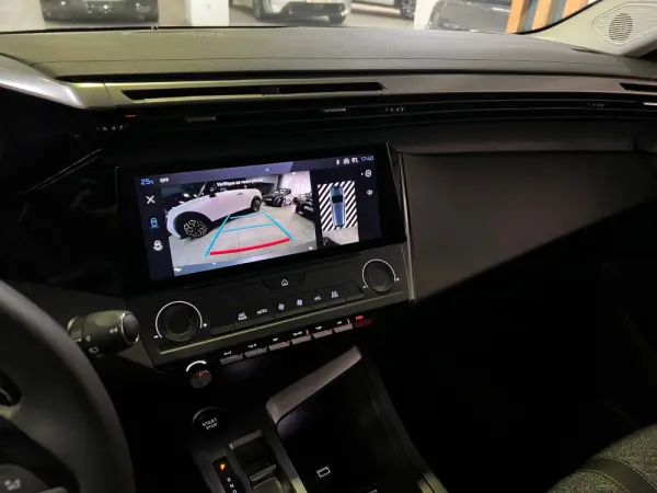 Peugeot 308 SW 1.2 Hybrid Allure e-DCS6 22