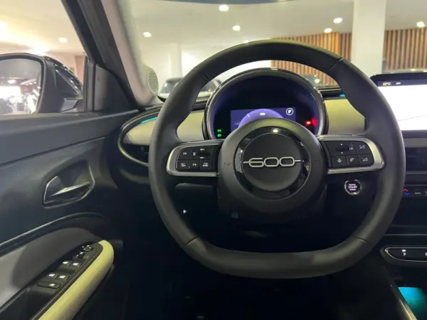 Fiat 600e 54 kWh La Prima 20