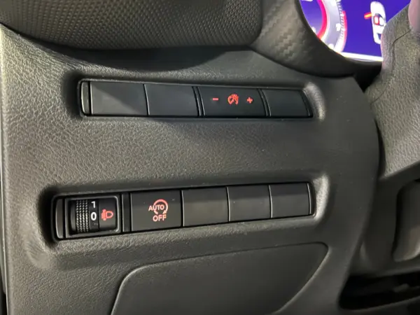 Nissan Juke 1.0 DIG-T N-Connecta NAV. DCT 25