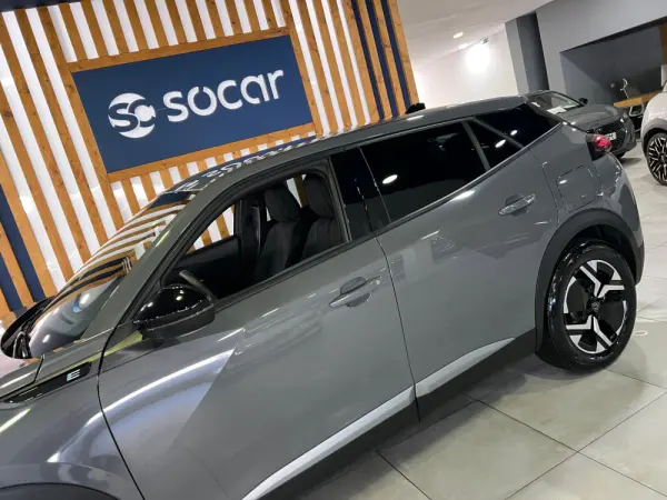 Peugeot e-2008 54 kWh Allure 5