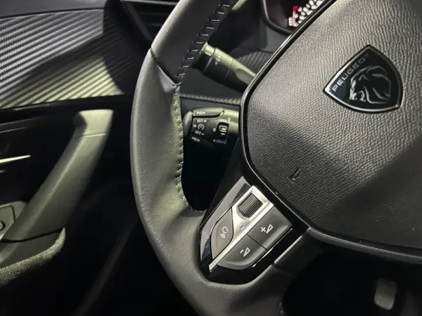 Peugeot 2008 1.2 PureTech Style 15