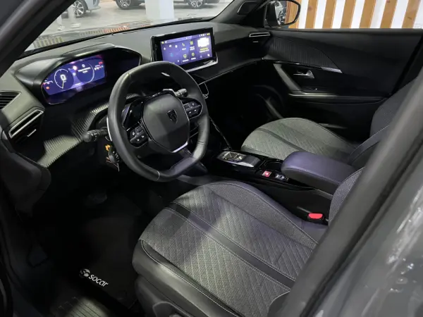 Peugeot e-2008 54 kWh Allure 18