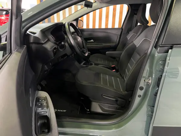 Dacia Sandero 1.0 TCe Expression 8