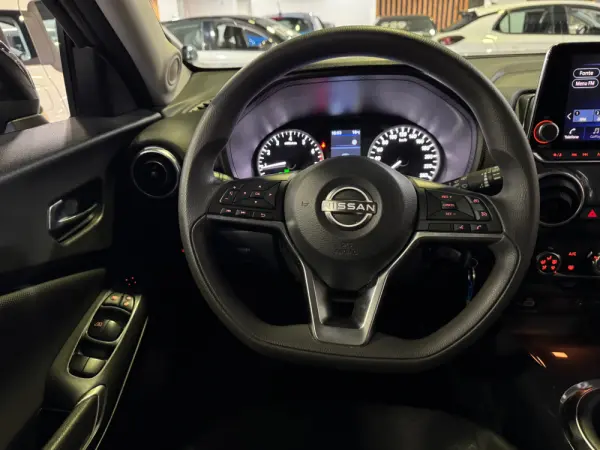 Nissan Juke 1.0 DIG-T N-Connecta NAV. 13