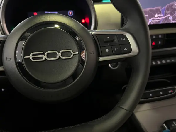 Fiat 600e 54 kWh La Prima 19