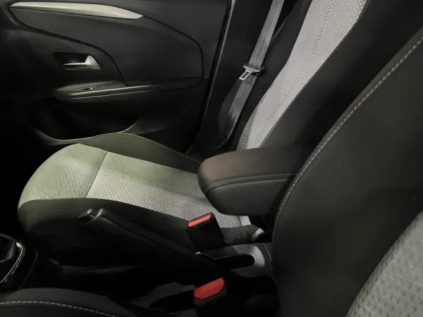 Opel Corsa 1.2 T Edition 10