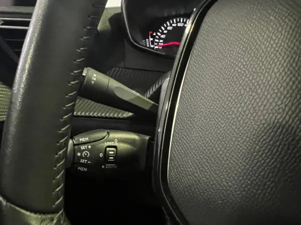 Peugeot 208 1.2 PureTech Active Pack 17