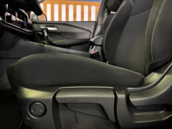 Nissan Qashqai 1.3 DIG-T Acenta 11