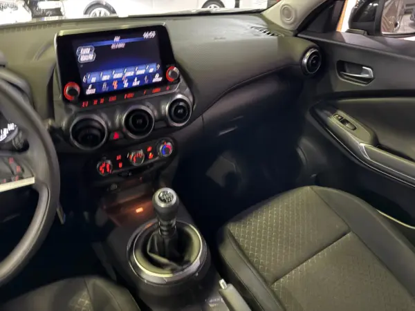Nissan Juke 1.0 DIG-T N-Connecta NAV. 19