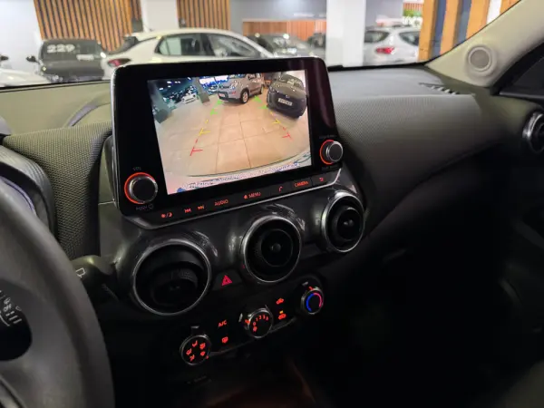 Nissan Juke 1.0 DIG-T N-Connecta NAV. 8