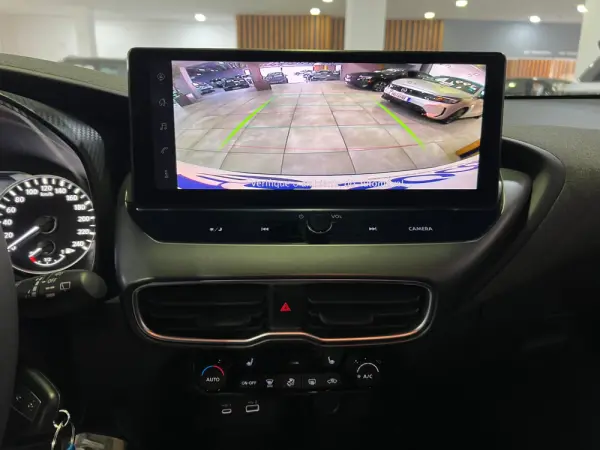 Nissan Juke 1.0 DIG-T N-Connecta NAV. DCT 9