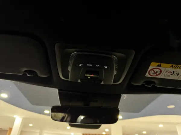 Toyota Corolla Cross exclusive 26