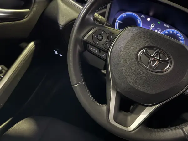 Toyota Corolla Cross exclusive 17