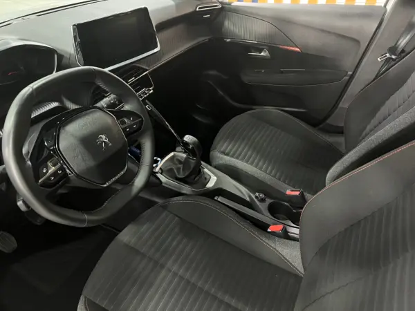 Peugeot 208 1.2 PureTech Active Pack 19