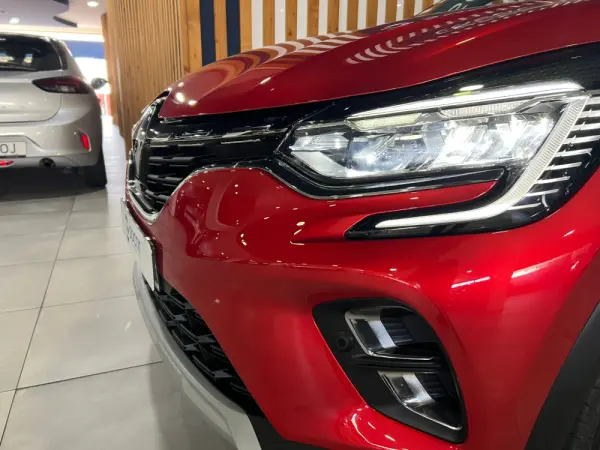Renault Captur 1.0 TCe Techno 5