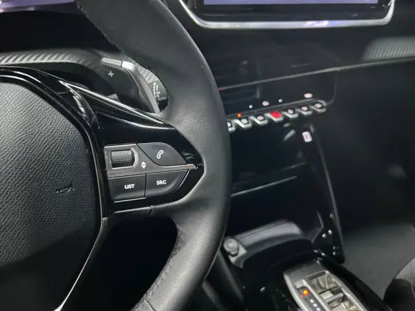 Peugeot 2008 1.2 Hybrid Allure e-DCS6 19
