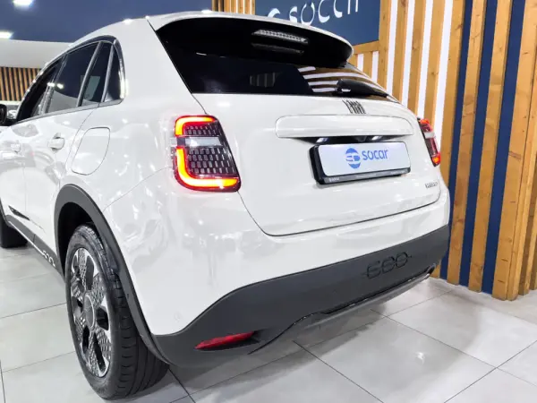 Fiat 600 1.2 Hybrid La Prima 5