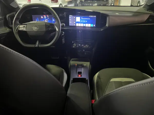 Opel Mokka 1.2 Hybrid GS eDCT 16