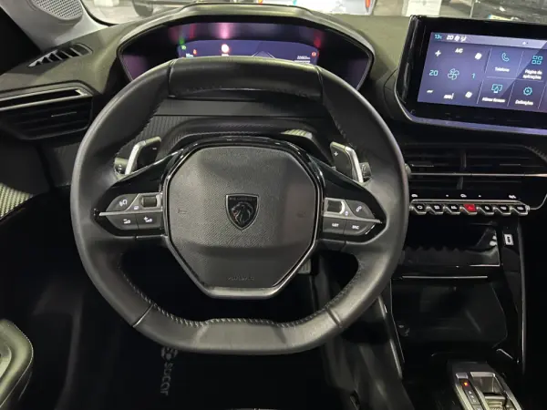 Peugeot 208 1.2 Hybrid Allure e-DCS6 11