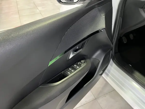 Peugeot 208 1.2 PureTech Active Pack 8