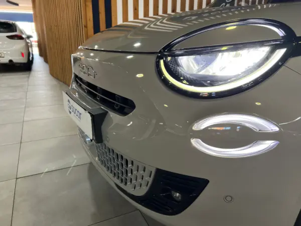 Fiat 600e 54 kWh La Prima 4