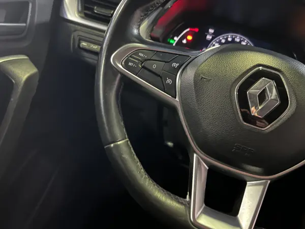 Renault Captur 1.0 TCe Techno 18