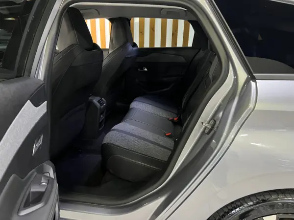 Peugeot 308 SW 1.2 Hybrid Allure e-DCS6 14