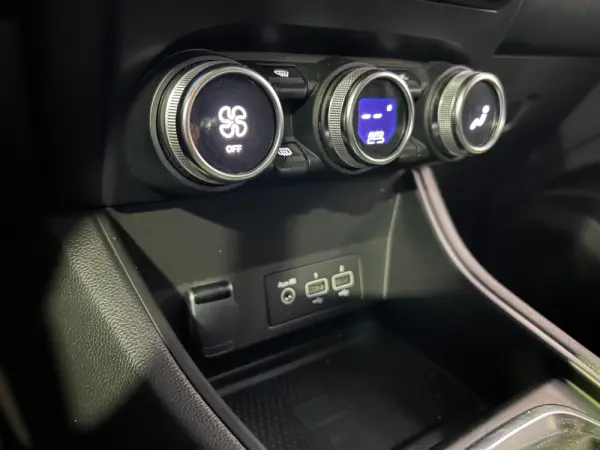 Renault Captur 1.0 TCe Techno 26