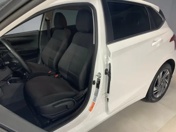 Hyundai i20 1.2 Comfort 14