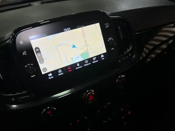 Fiat 500C 1.0 Hybrid 21