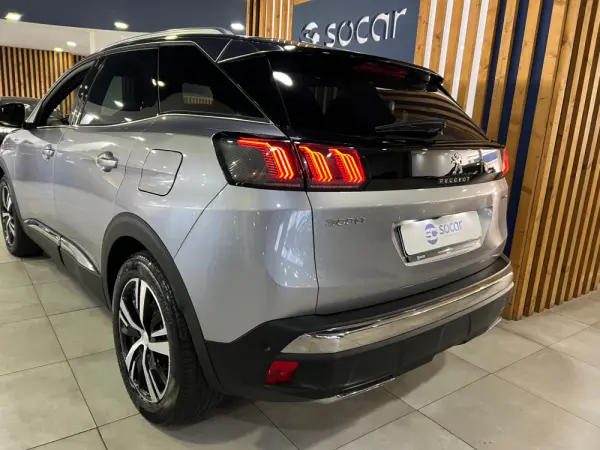 Peugeot 3008 1.6 Hybrid GT Pack e-EAT8 8
