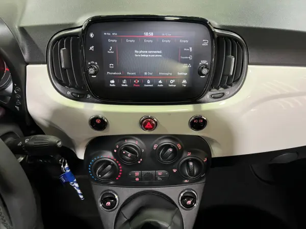 Fiat 500C 1.0 Hybrid 18