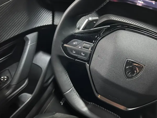 Peugeot 2008 1.2 Hybrid Allure e-DCS6 20