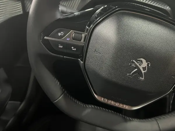 Peugeot 208 1.2 PureTech Active Pack 18