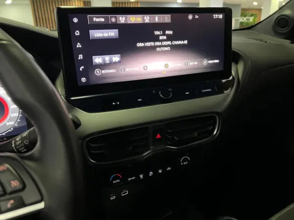 Nissan Juke 1.0 DIG-T N-Connecta NAV. DCT 20