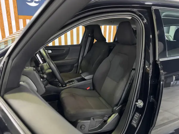 Volvo XC 40 1.5 T2 Core Auto 12