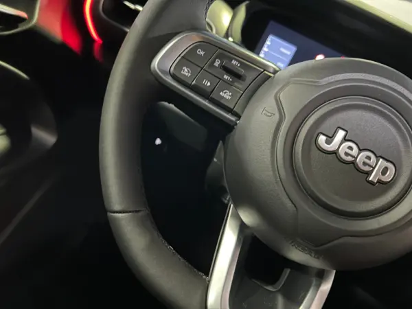 Jeep Avenger 1.2 e-Hybrid Summit DCT 21