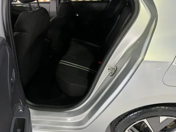 Opel Corsa-e e-GS 16
