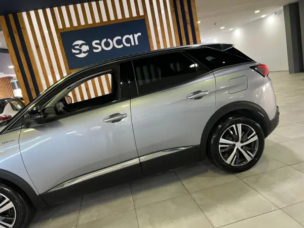 Peugeot 3008 1.6 Hybrid GT e-EAT8 4