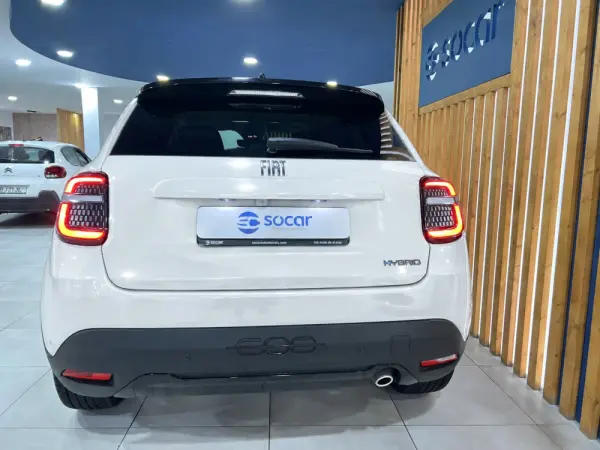 Fiat 600 1.2 Hybrid La Prima 7