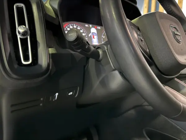 Volvo XC 40 1.5 T2 Core Auto 24
