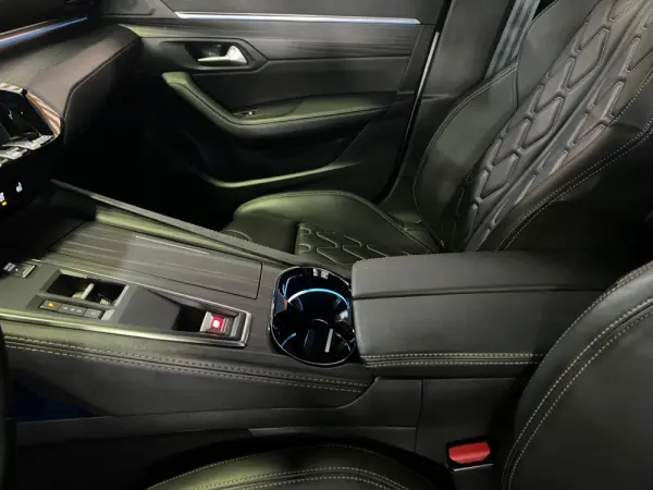 Peugeot 508 SW 225 e-EAT8 GT Pack 18