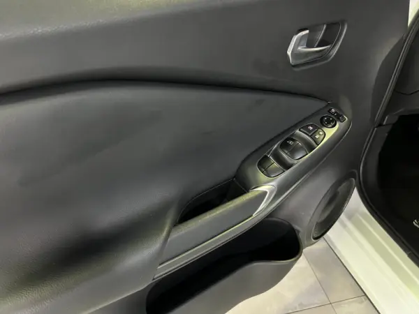 Nissan Juke 1.0 DIG-T N-Connecta NAV. DCT 23